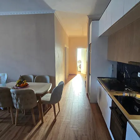 Apartament Dragos Nest Center Kamez